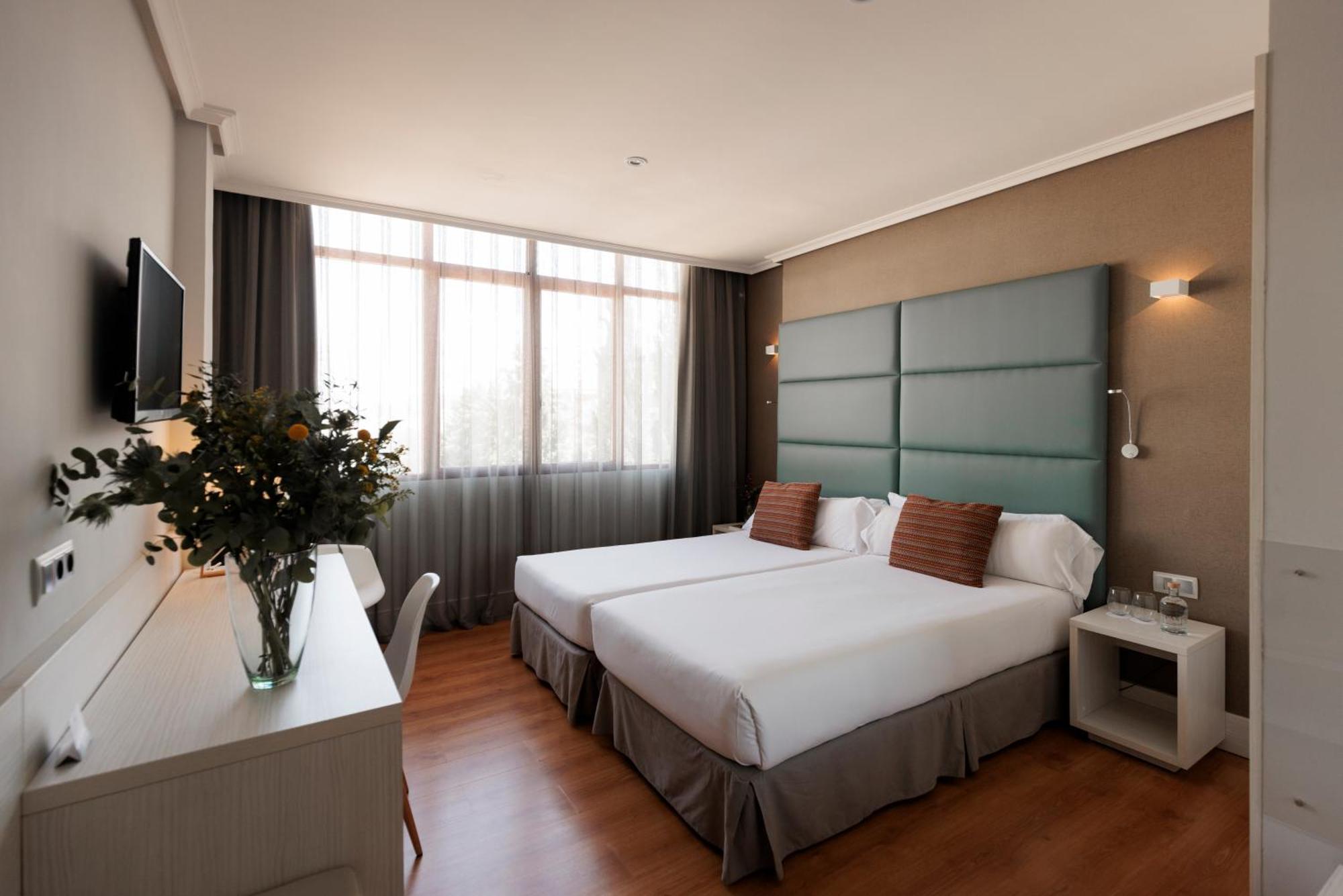 Hotel Pax Guadalajara Kültér fotó