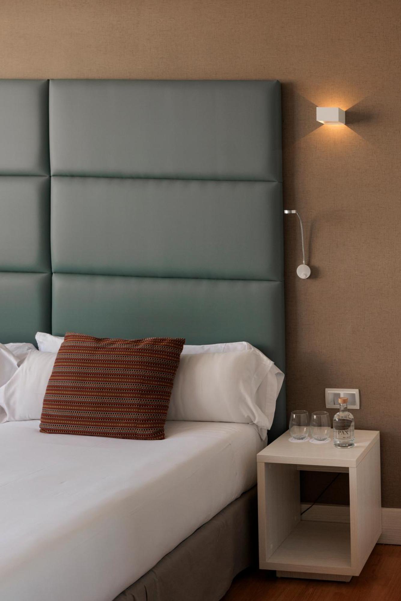 Hotel Pax Guadalajara Kültér fotó
